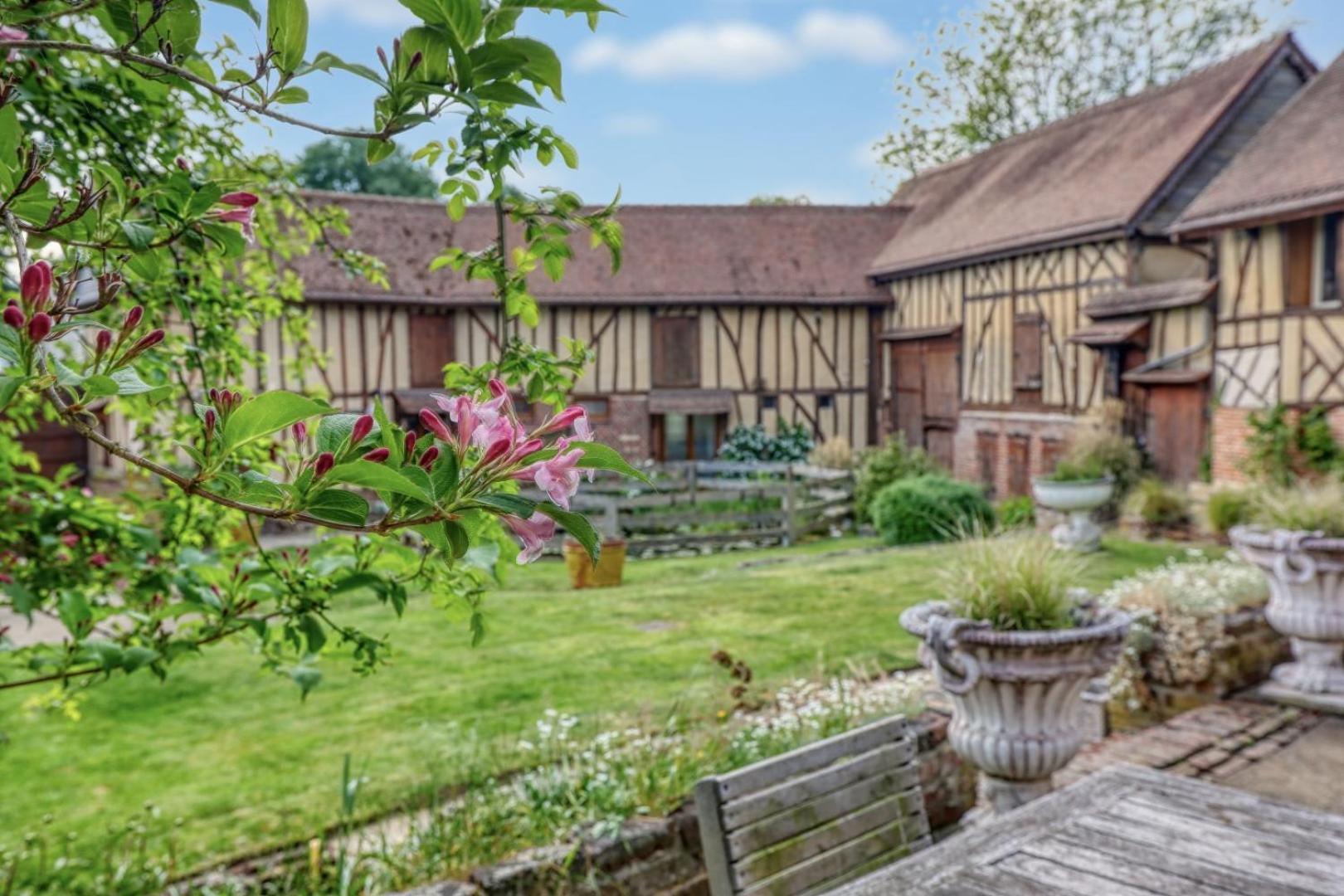 Domaine De Regnonval Bed & Breakfast Blicourt Exterior photo